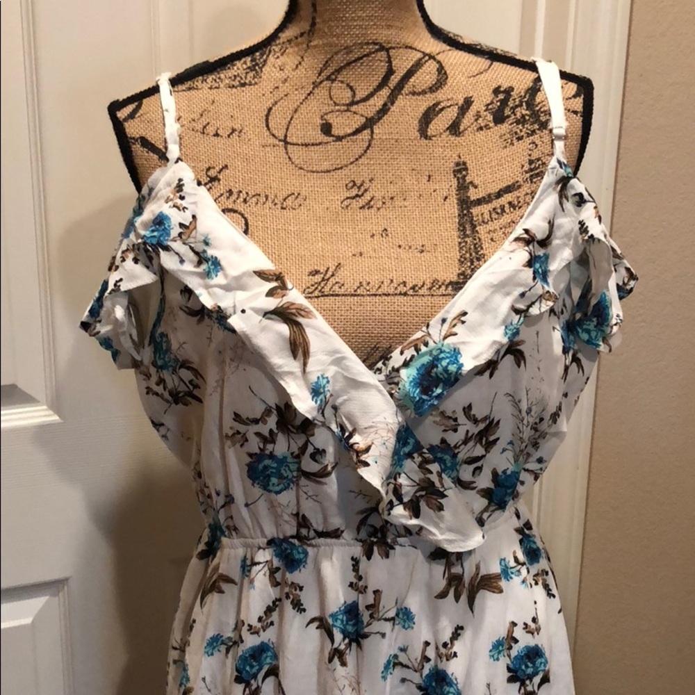 ❌SOLD OUT❌🌸Dress - Picture 3 of 6